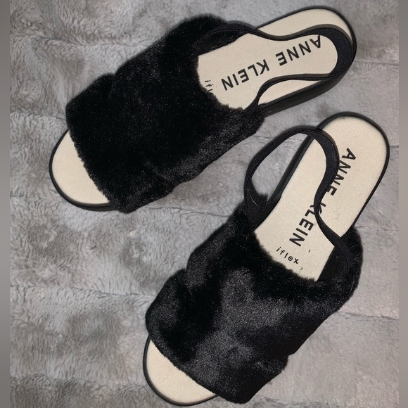 Anne Klein Fuzzy Black Slip On Platforms - Picture 2 of 3